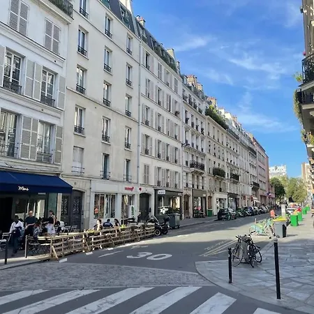 Cocon Lumineux Et Calme En Plein Centre De * Paris